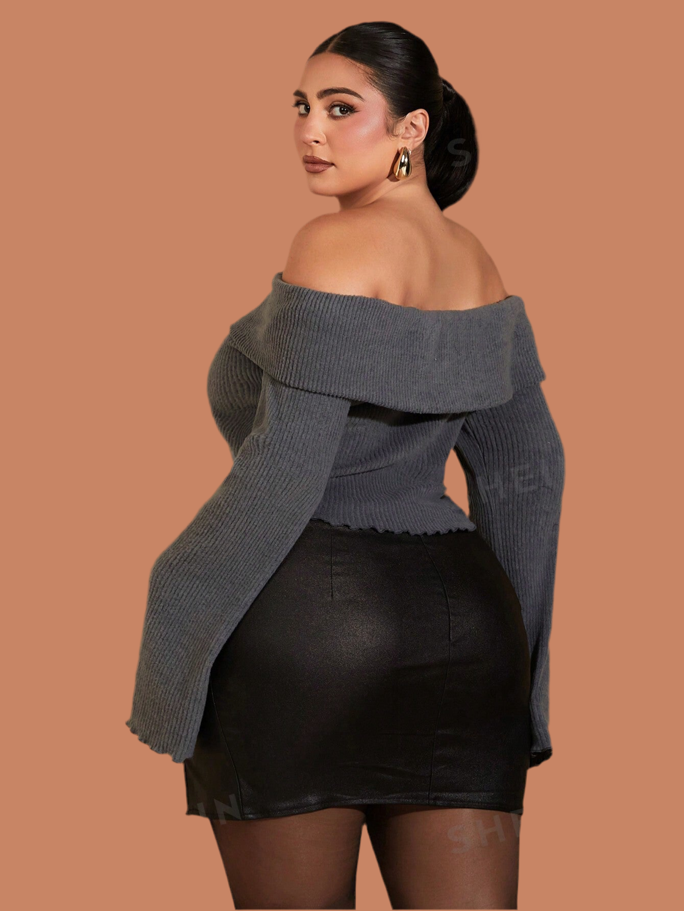 Plus Size Women's One-Shoulder Long Sleeve Tight Fit