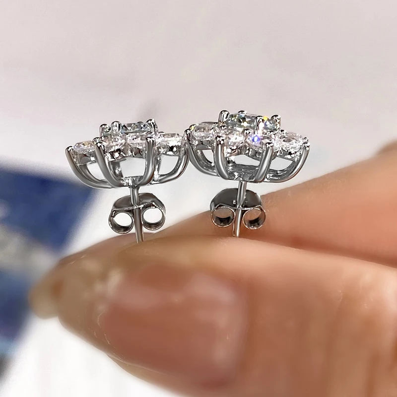 DW 0.5CT Moissanite Diamond Flower Stud Earrings